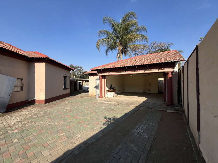 3 Bedroom Property for Sale in Geelhoutpark North West